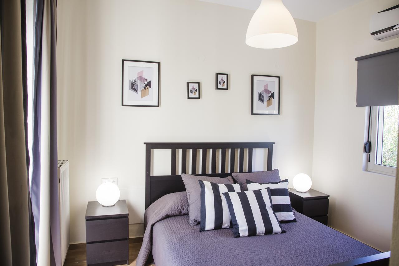 Home Skouloudi Dhramia Luaran gambar