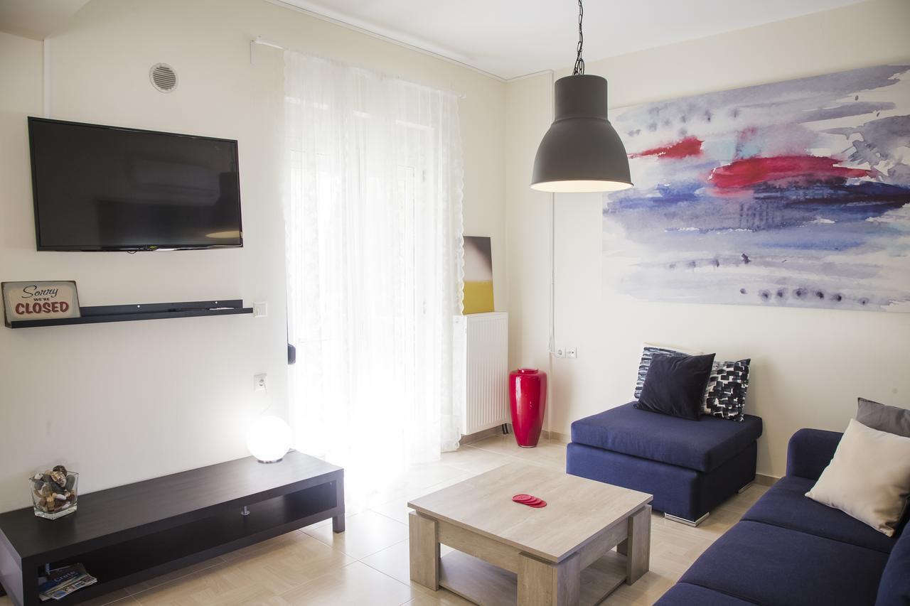 Home Skouloudi Dhramia Luaran gambar