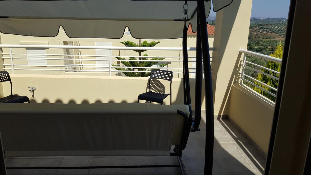 Home Skouloudi Dhramia Luaran gambar